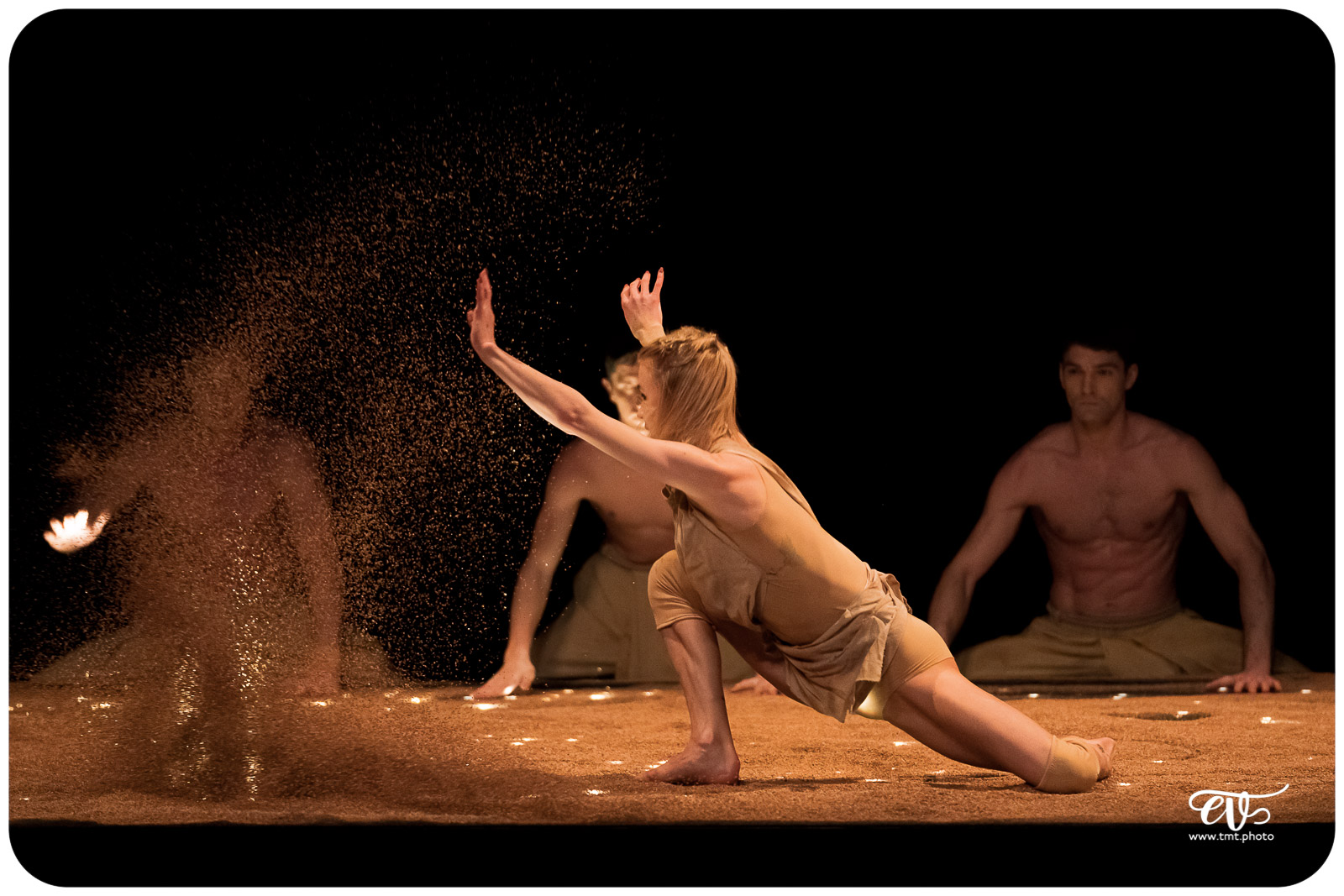 MY LAND (RECIRQUEL COMPANY)